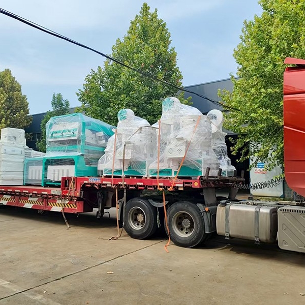 Loading and shipping site